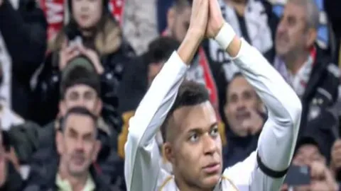 富勒姆客战连胜势头猛，狼队面临保级严峻挑战